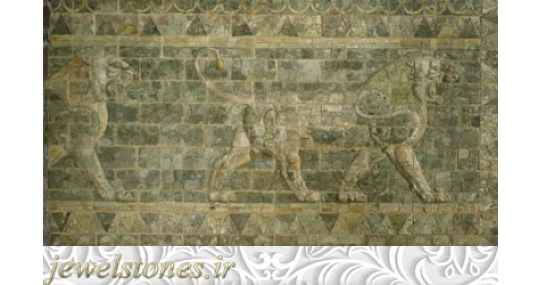 آجرهای لعابدار با نقش شیر